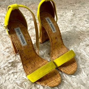 Size 8 Yellow Strappy heel
